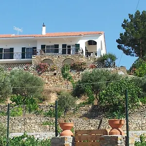 κάντε κράτηση εδώ