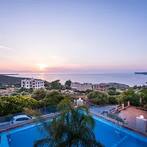 κάντε κράτηση εδώ